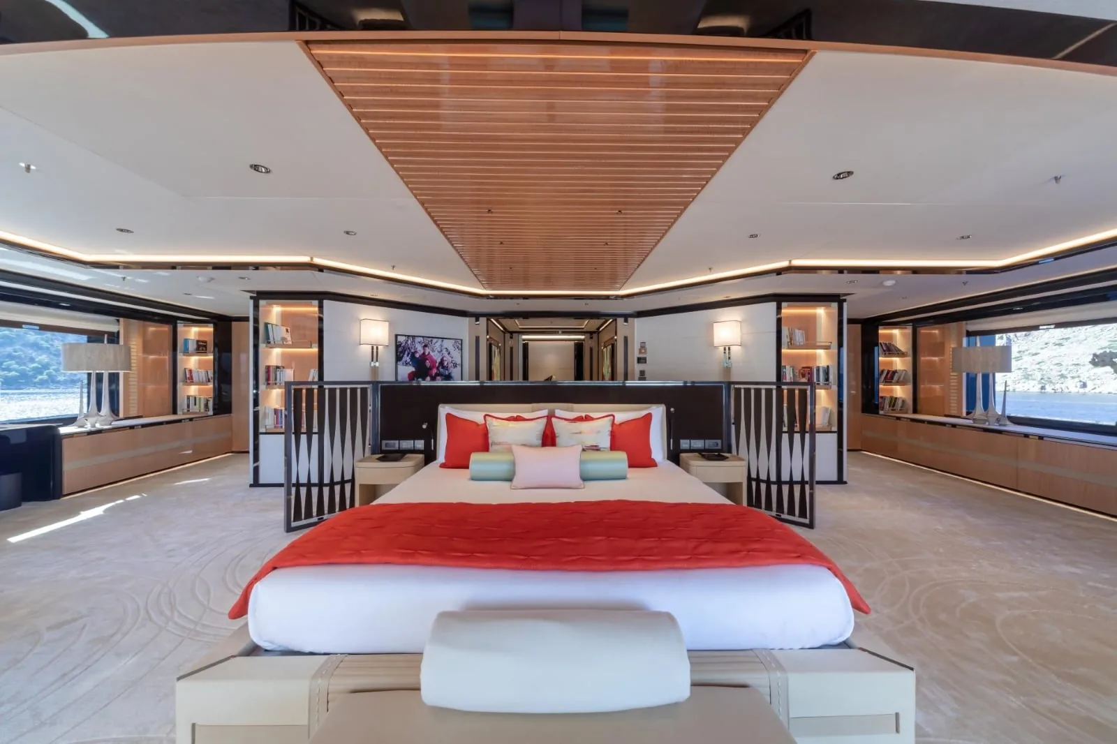 PROJECT X - photo 36 yacht charter Cannes