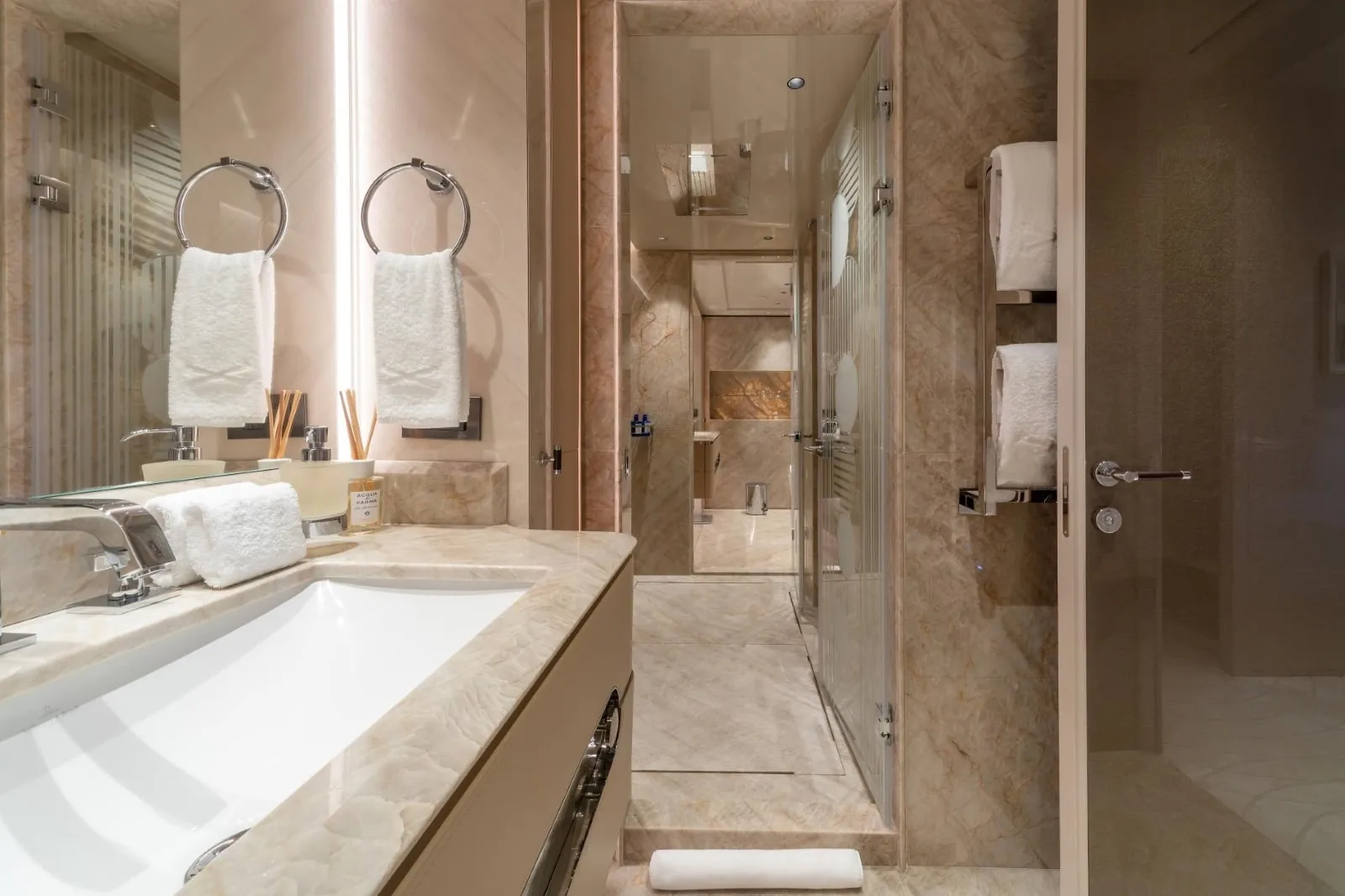 PROJECT X - photo 44 yacht charter Cannes
