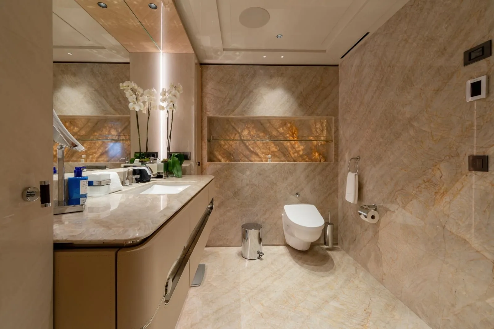 PROJECT X - photo 45 yacht charter Cannes