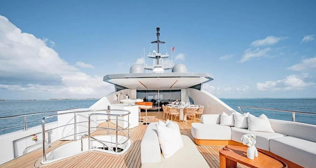 Proposition - photo 2 yacht charter Miami