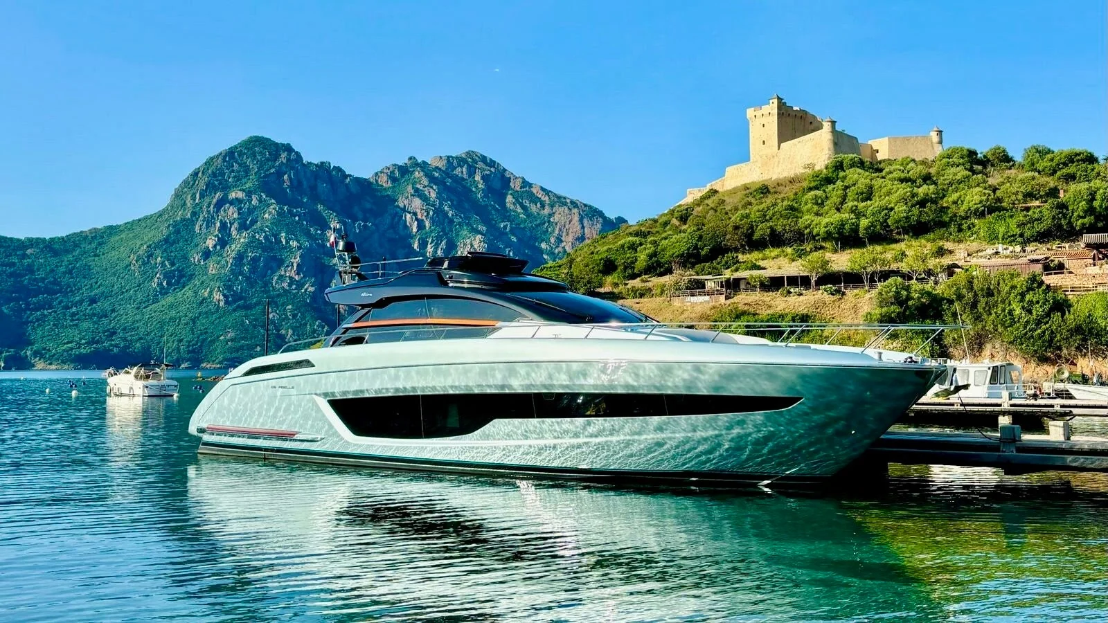 Riva 66 Ribelle - photo 1 yacht charter Cannes