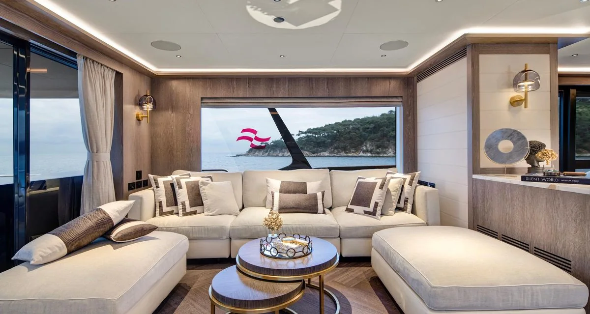 Saint - photo 7 yacht charter Miami