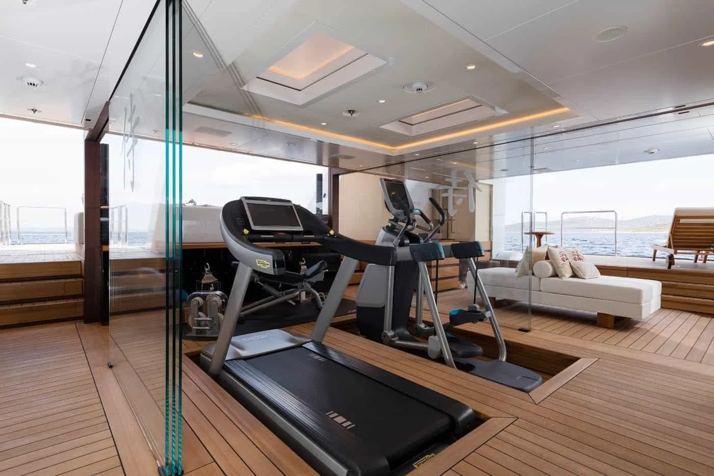 SAMURAI - photo 27 yacht charter Cannes