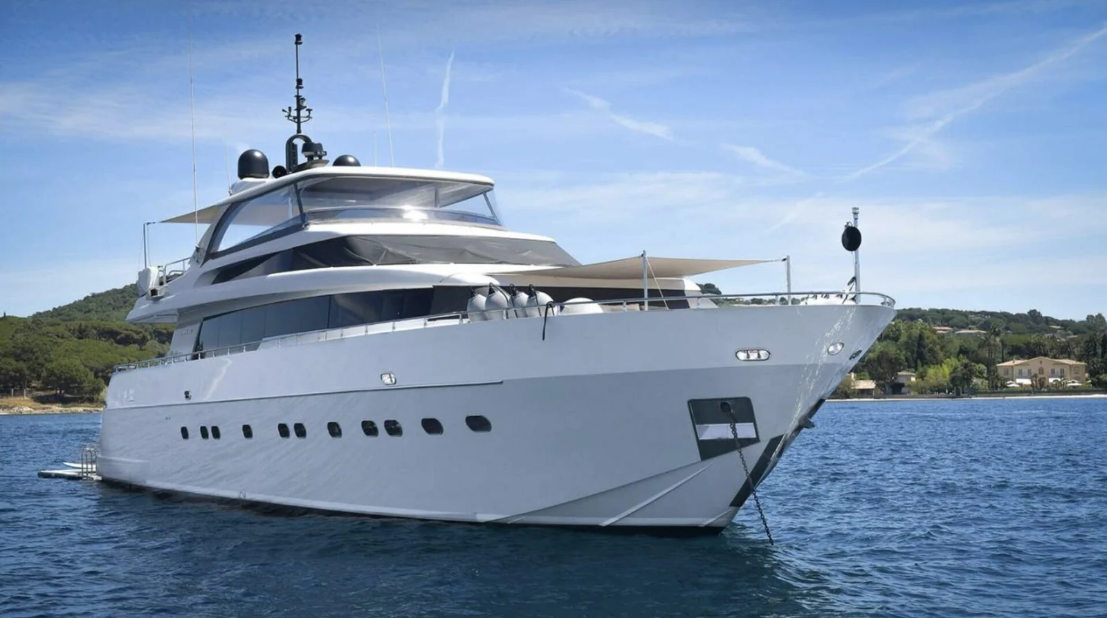 Sanlorenzo SL88 - photo 1 yacht charter Cannes