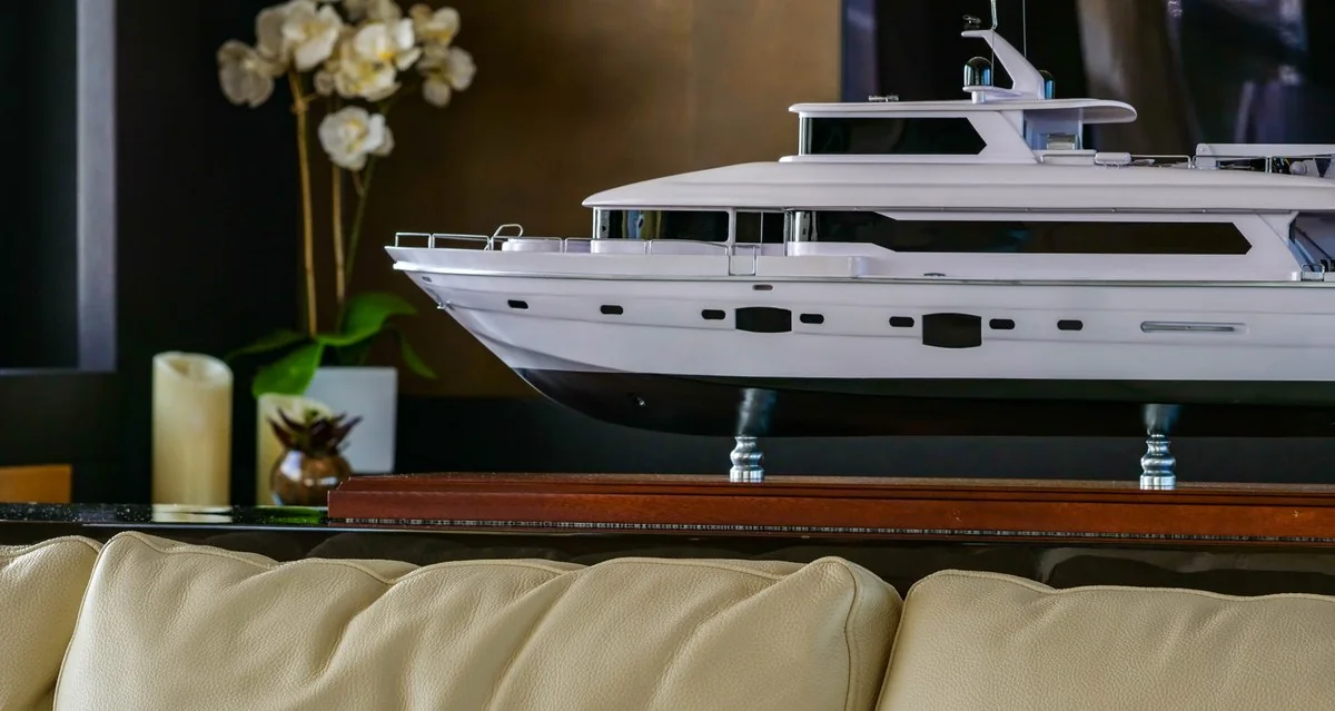 Sans Souci V - photo 15 yacht charter Miami