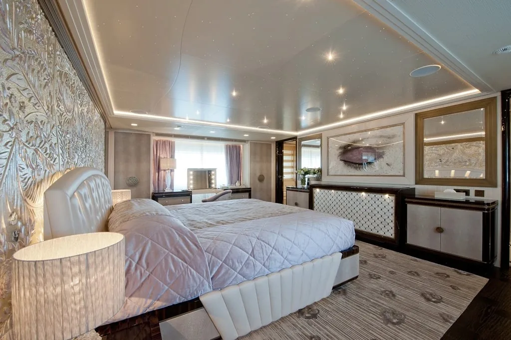 SCORPION - photo 16 yacht charter Cannes