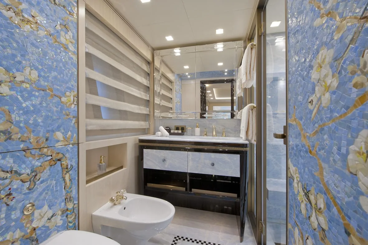 SCORPION - photo 28 yacht charter Cannes