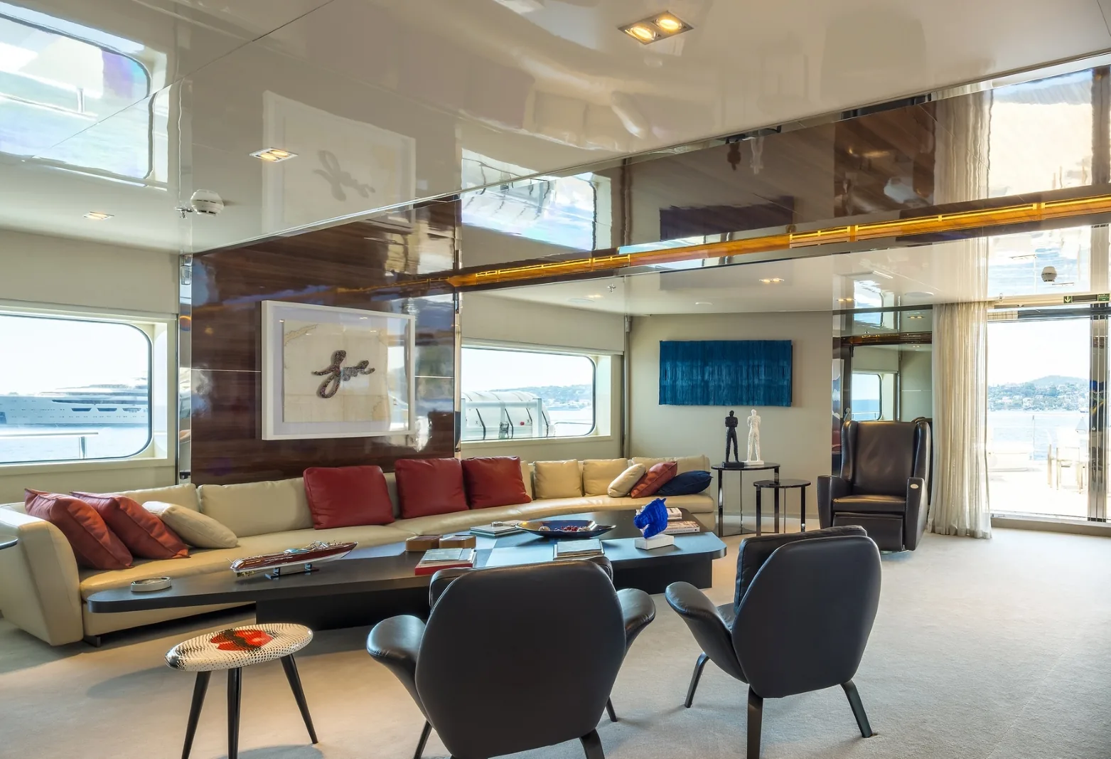 SERENITY - photo 12 yacht charter Cannes