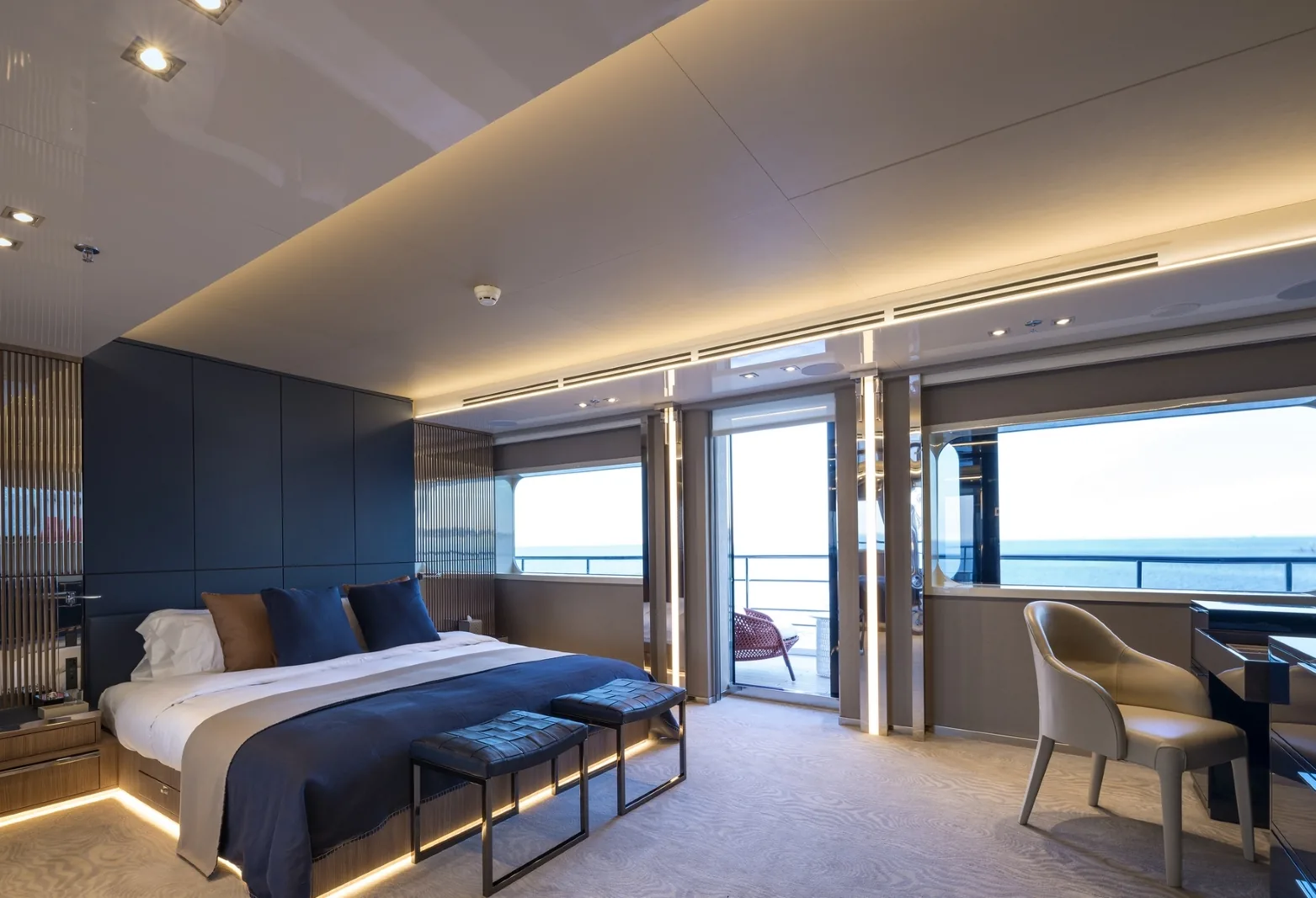 SERENITY - photo 20 yacht charter Cannes