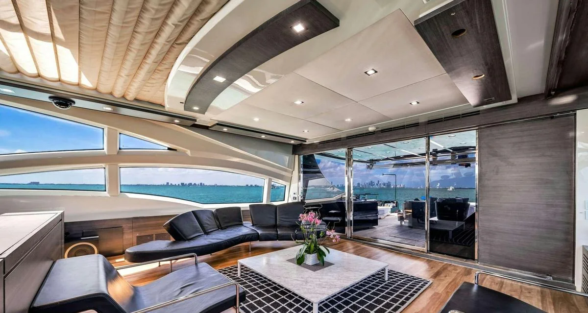 Sette - photo 6 yacht charter Miami