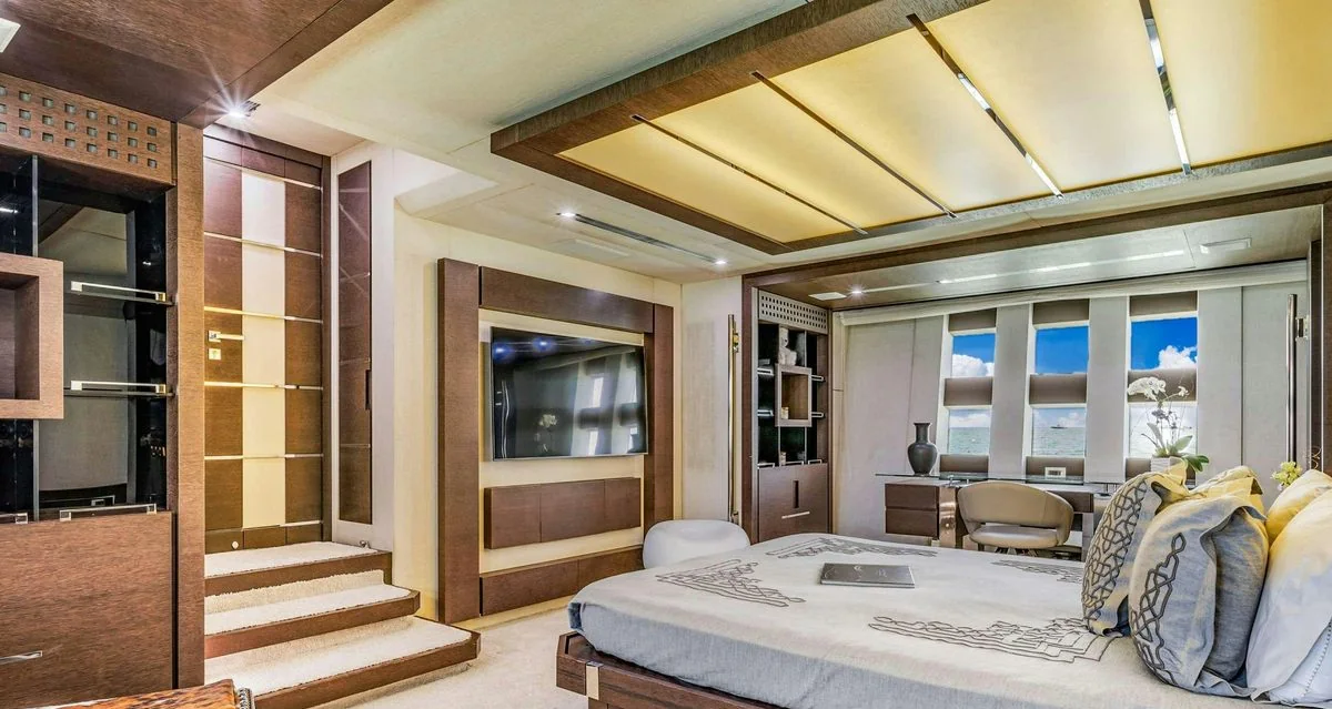 Sette - photo 9 yacht charter Miami