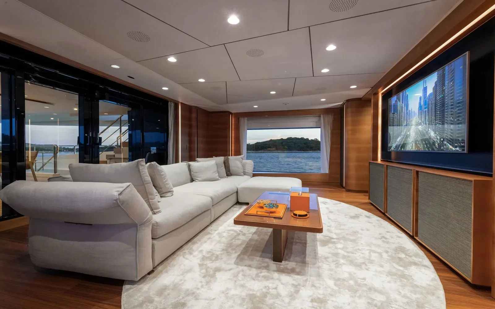 SILVER FOX - photo 20 yacht charter Cannes