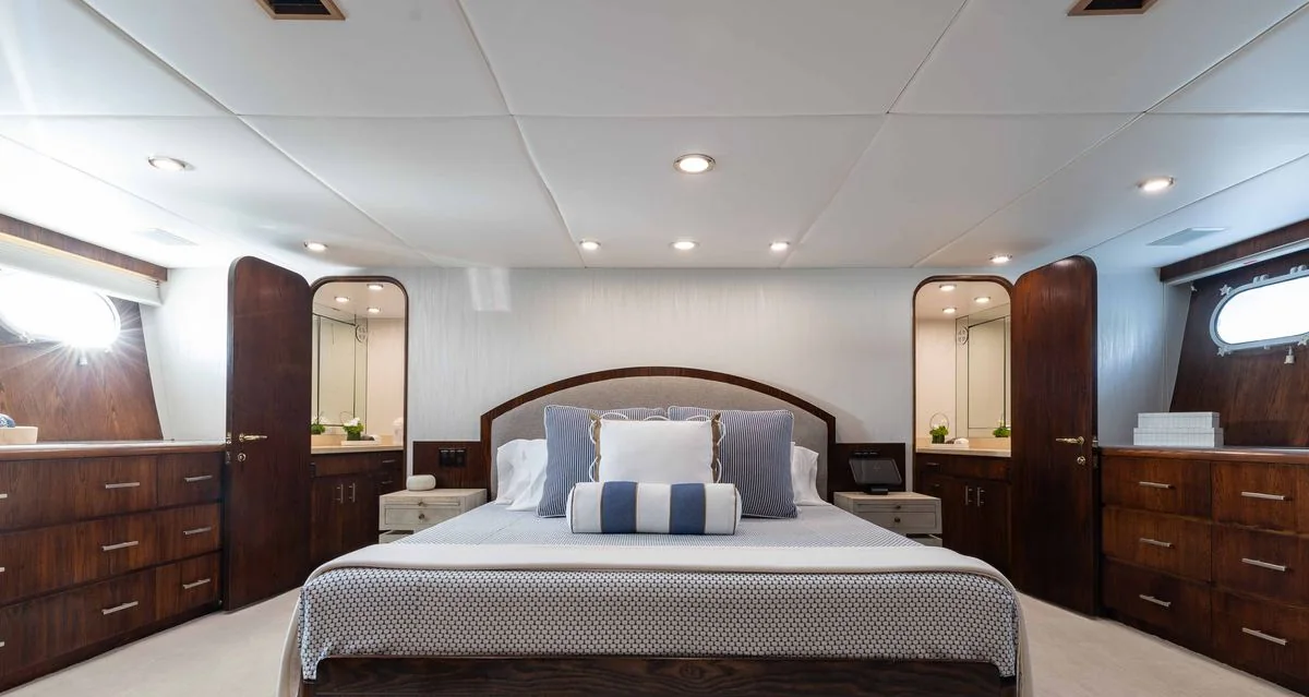 Sky - photo 12 yacht charter Miami