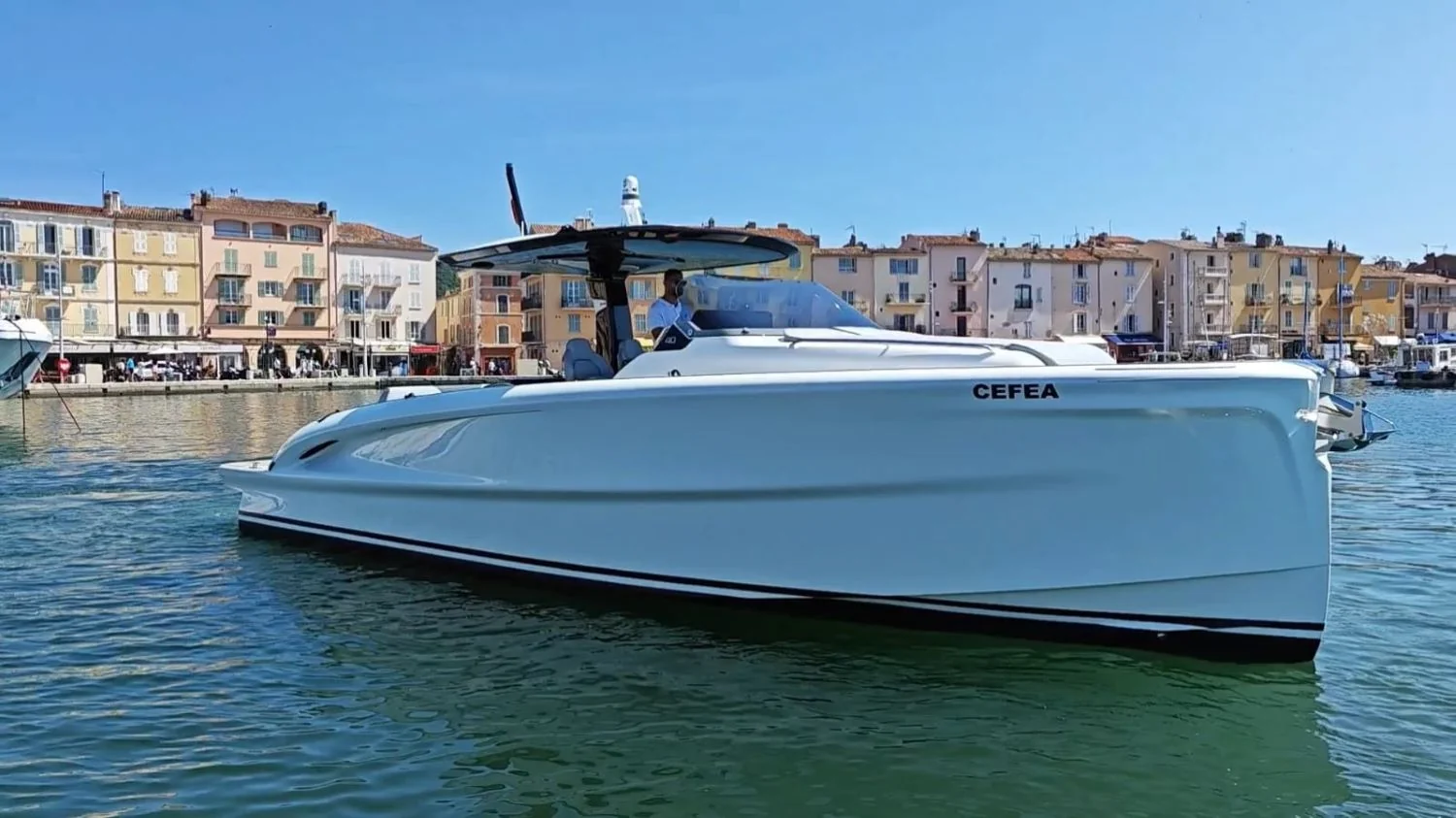 Solaris Power 40 - photo 3 yacht charter Cannes