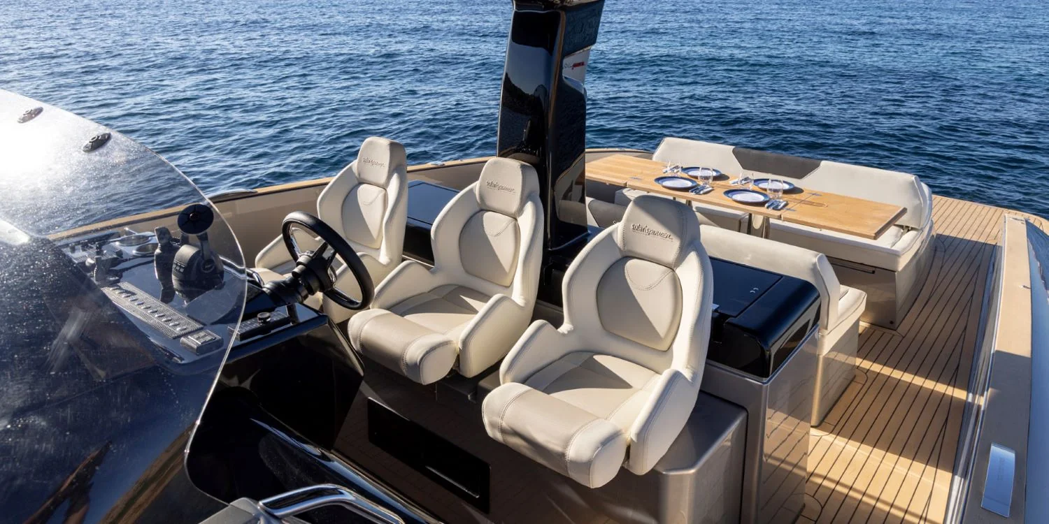 Solaris Power 40 - photo 7 yacht charter Cannes