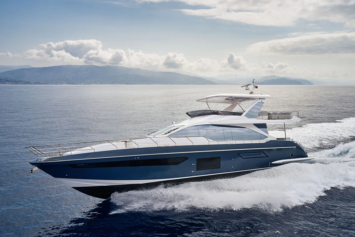 SOLSTICE - photo 2 yacht charter Cannes