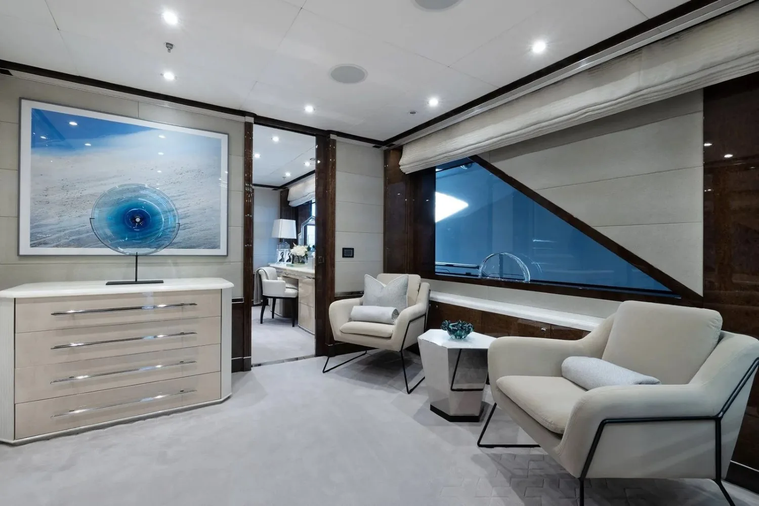 SOUNDWAVE - photo 11 yacht charter Cannes