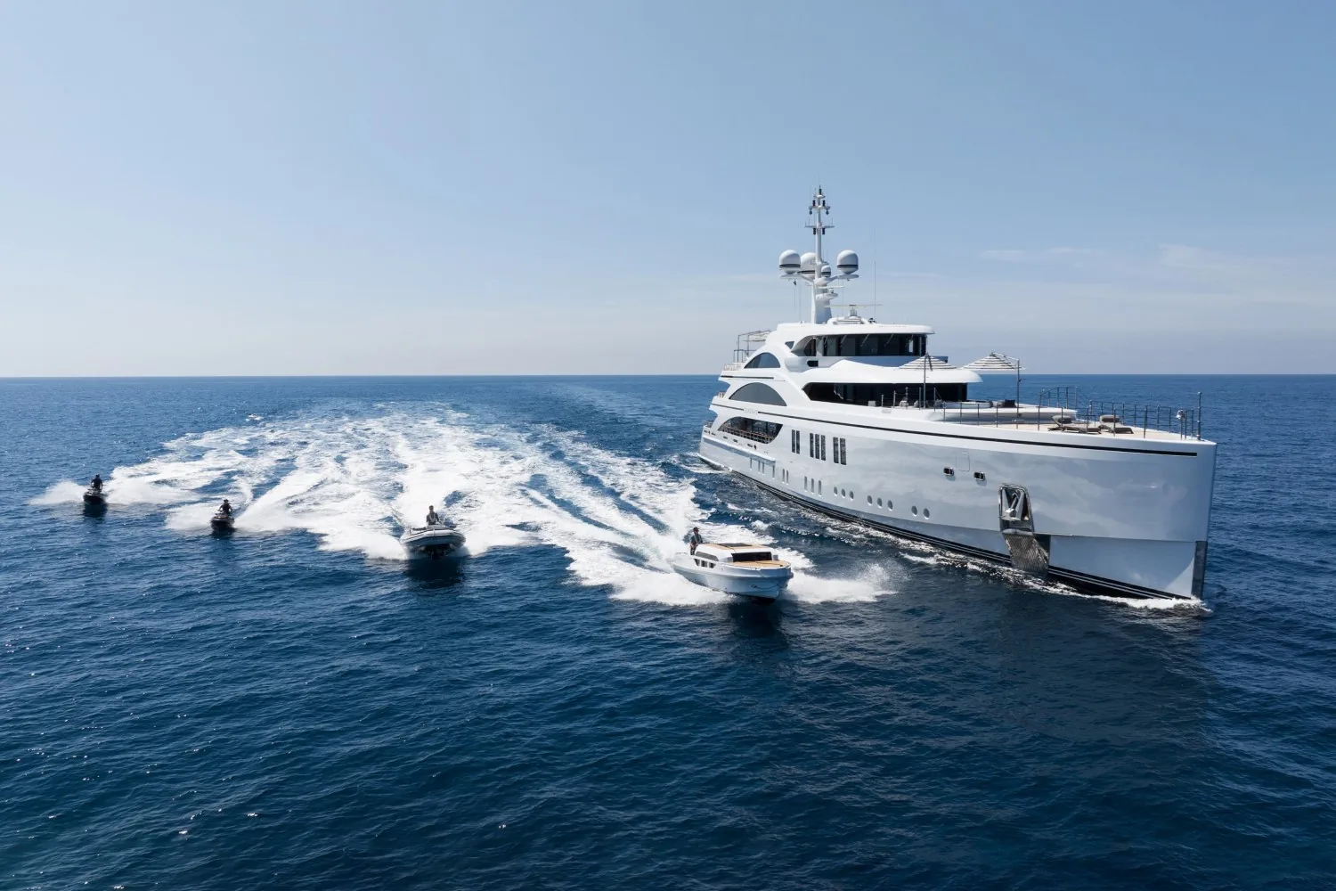 SOUNDWAVE - photo 18 yacht charter Cannes