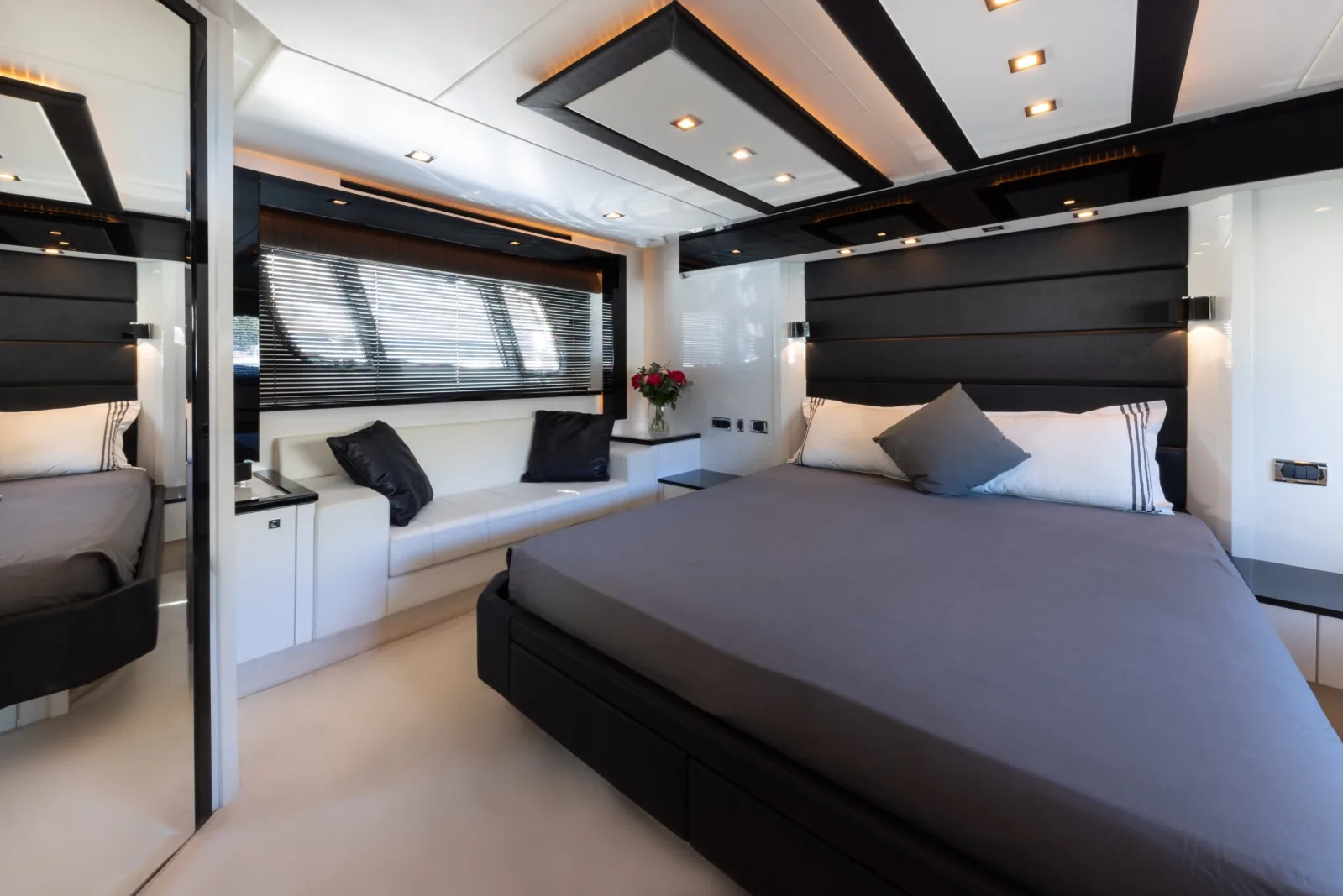 STAR OF SEVEN SEAS - photo 12 yacht charter Cannes