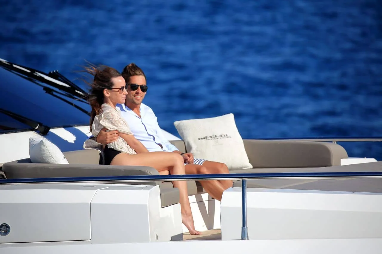 SUMMER BREEZE - photo 13 yacht charter Cannes