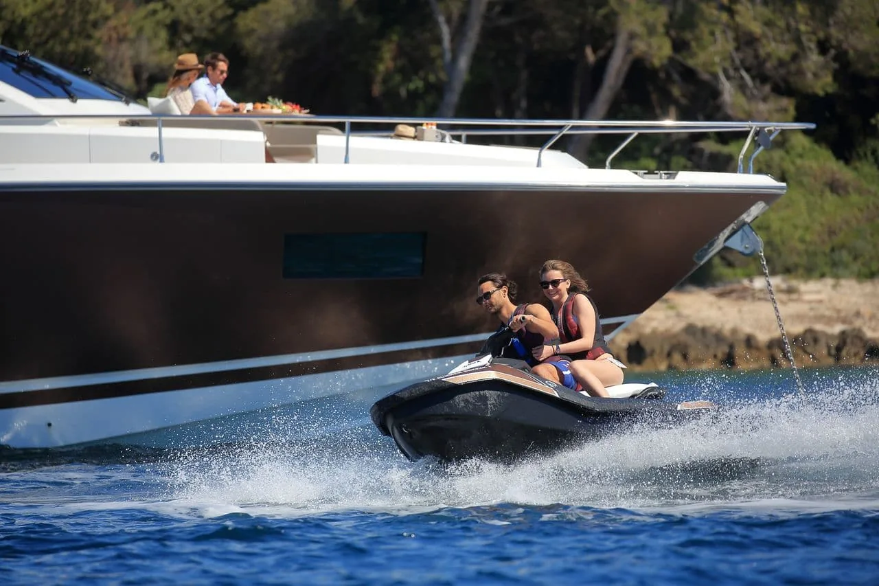 SUMMER BREEZE - photo 19 yacht charter Cannes