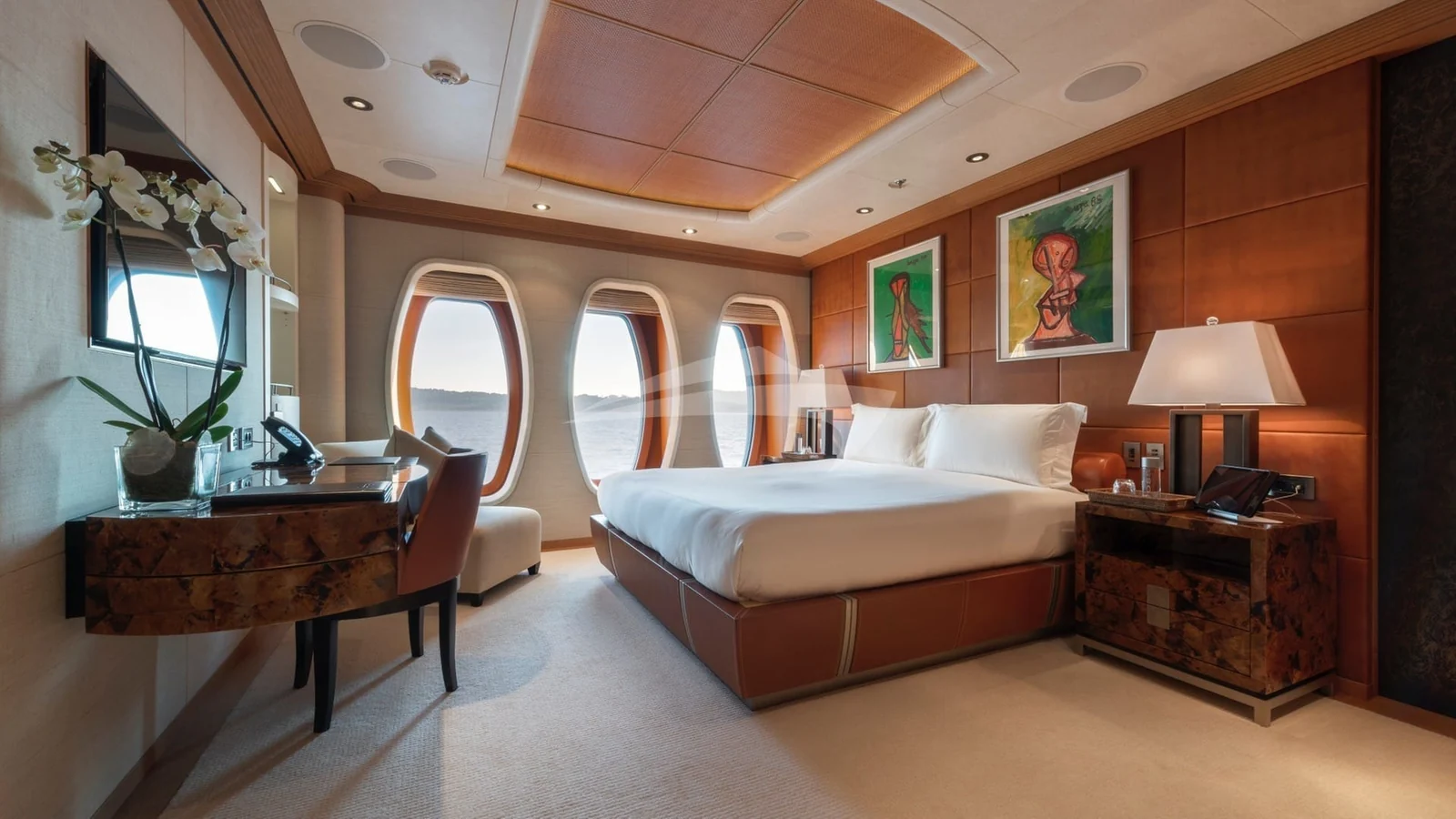 Sunrays - photo 4 yacht charter Cannes