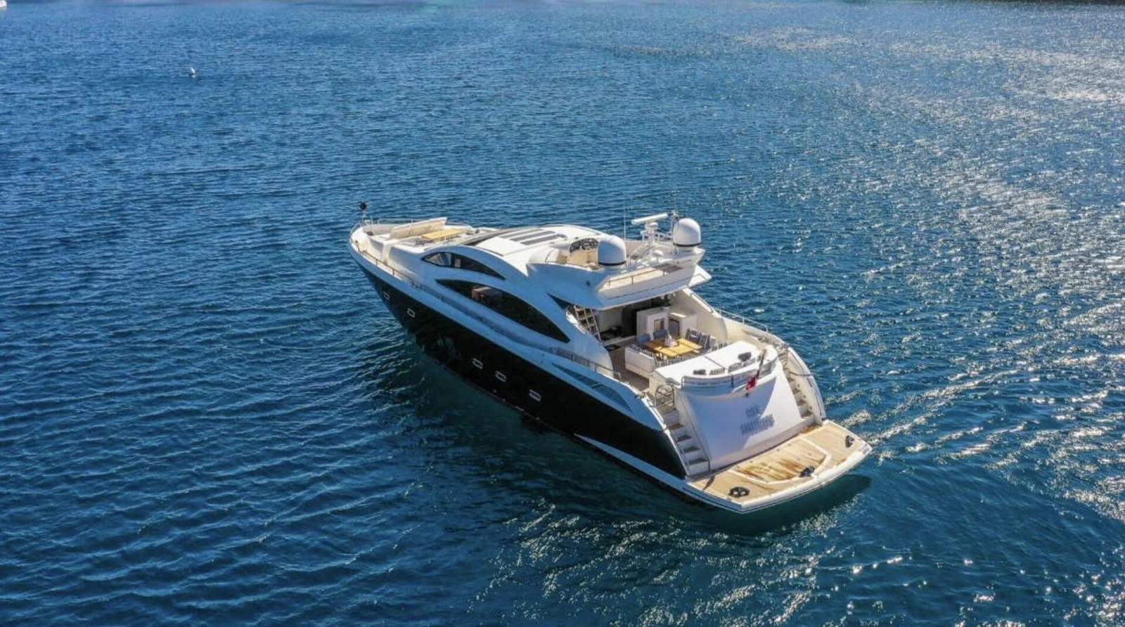 Sunseeker 86 Yacht - photo 5 yacht charter Cannes