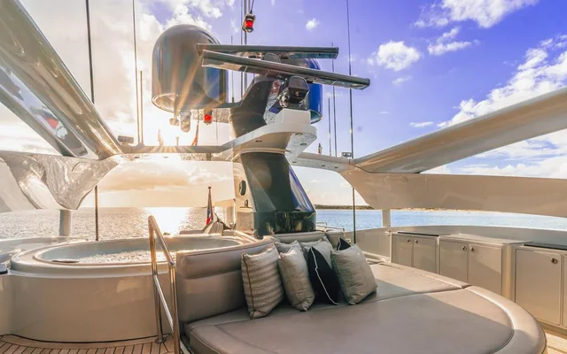 Temptation - yacht charter Miami