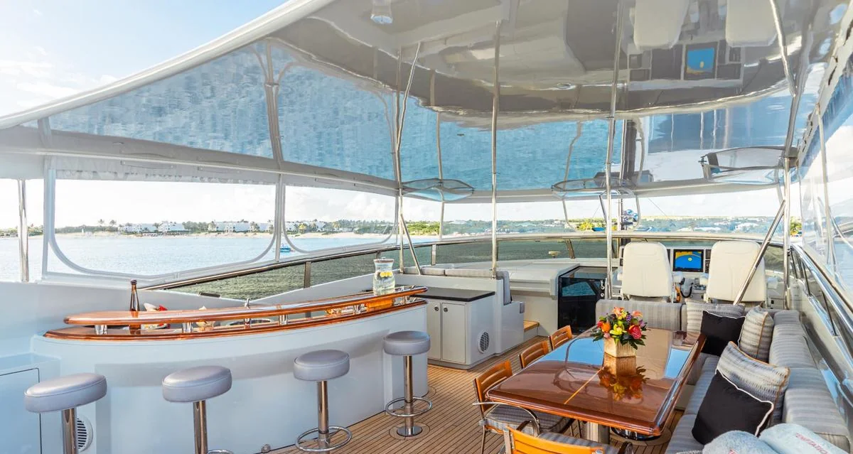 Temptation - photo 2 yacht charter Miami