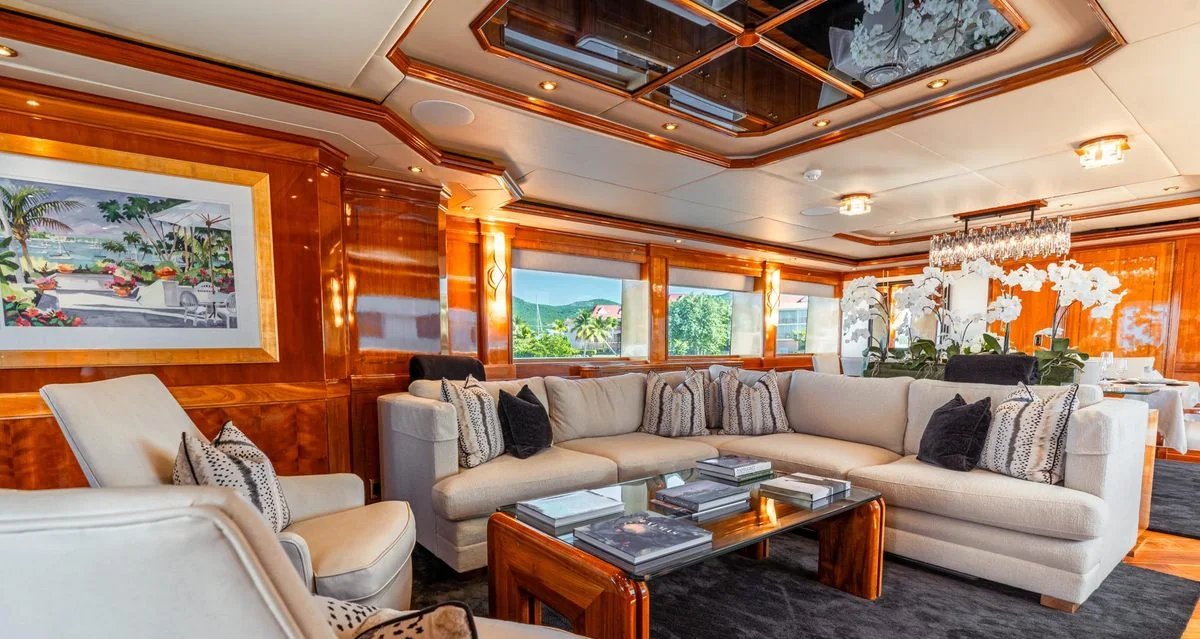 Temptation - photo 6 yacht charter Miami