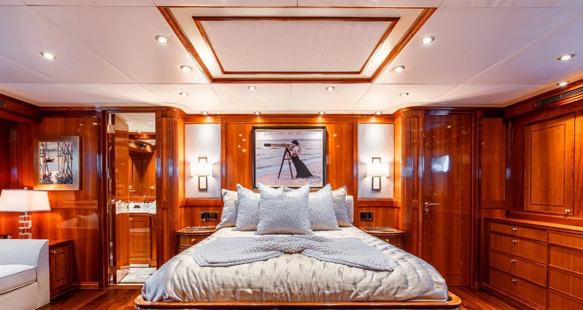 Temptation - photo 14 yacht charter Miami