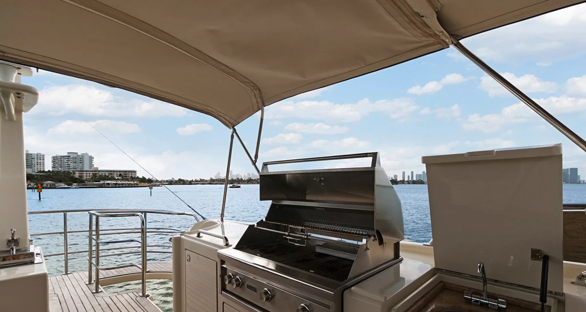 The Baron - photo 13 yacht charter Miami