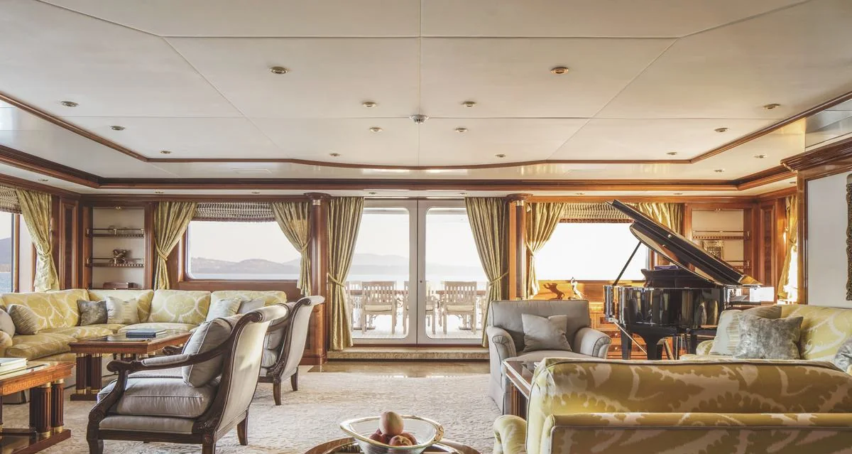 Titania - photo 10 yacht charter Miami