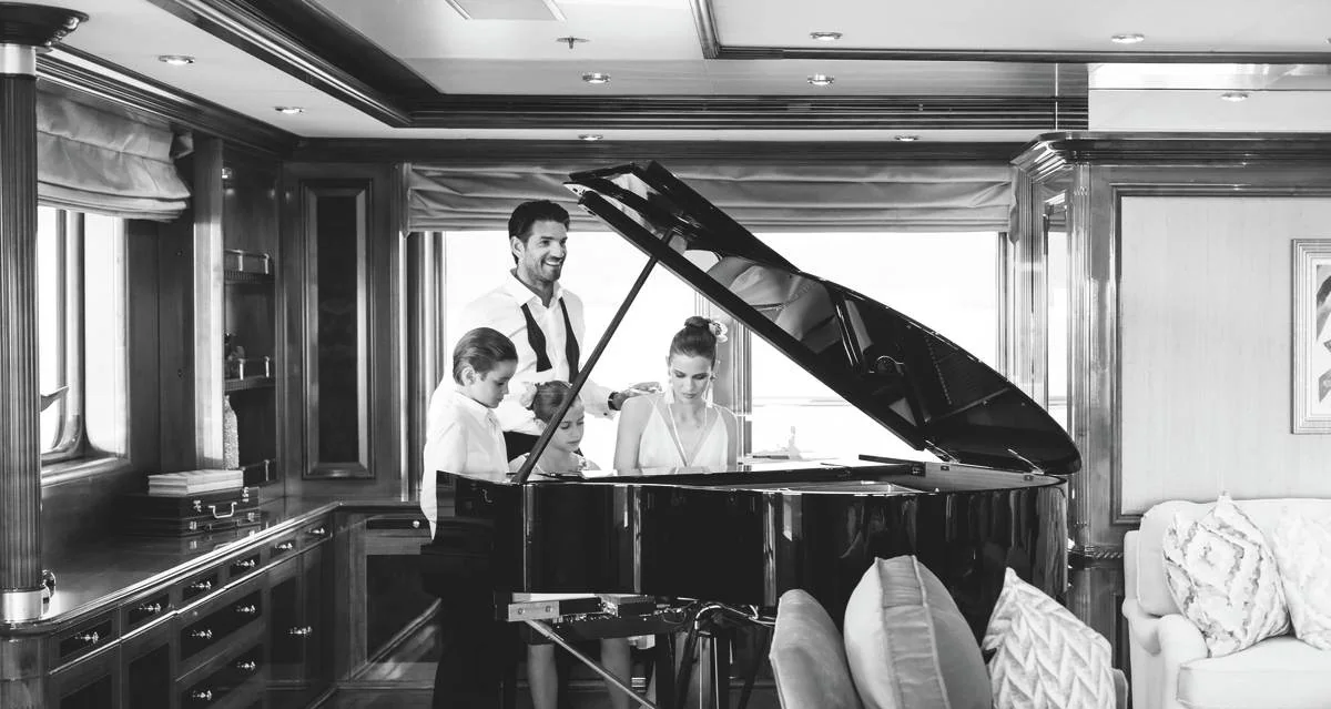 Titania - photo 12 yacht charter Miami