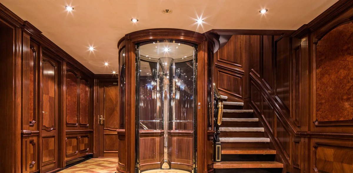 Titania - photo 15 yacht charter Miami