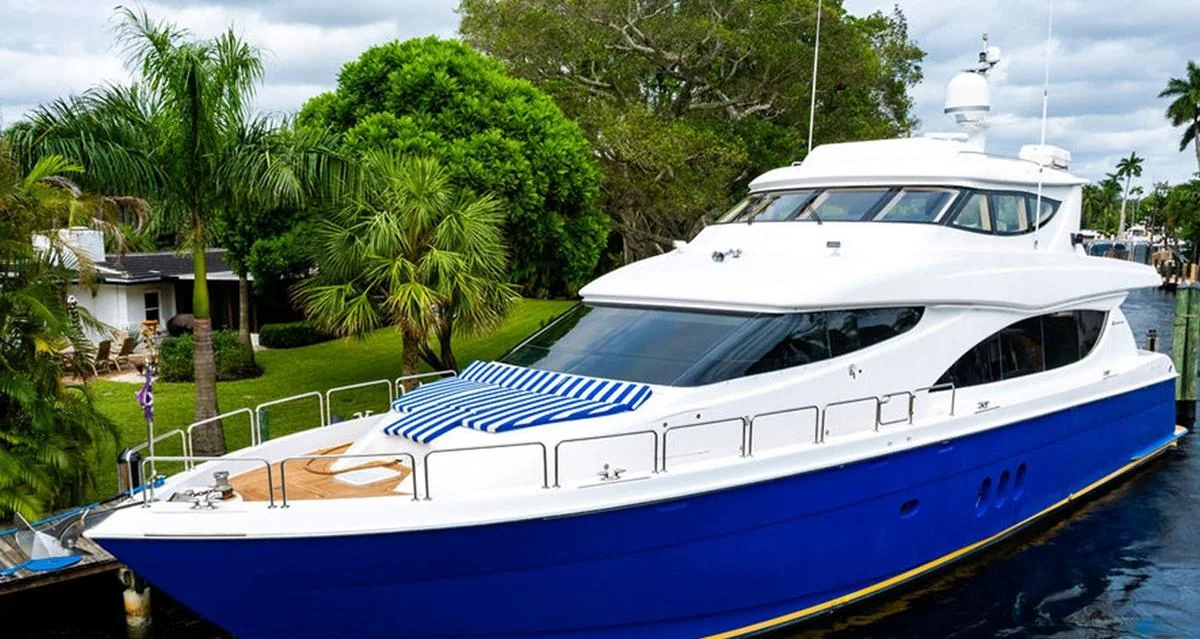 Top Shelf - photo 4 yacht charter Miami
