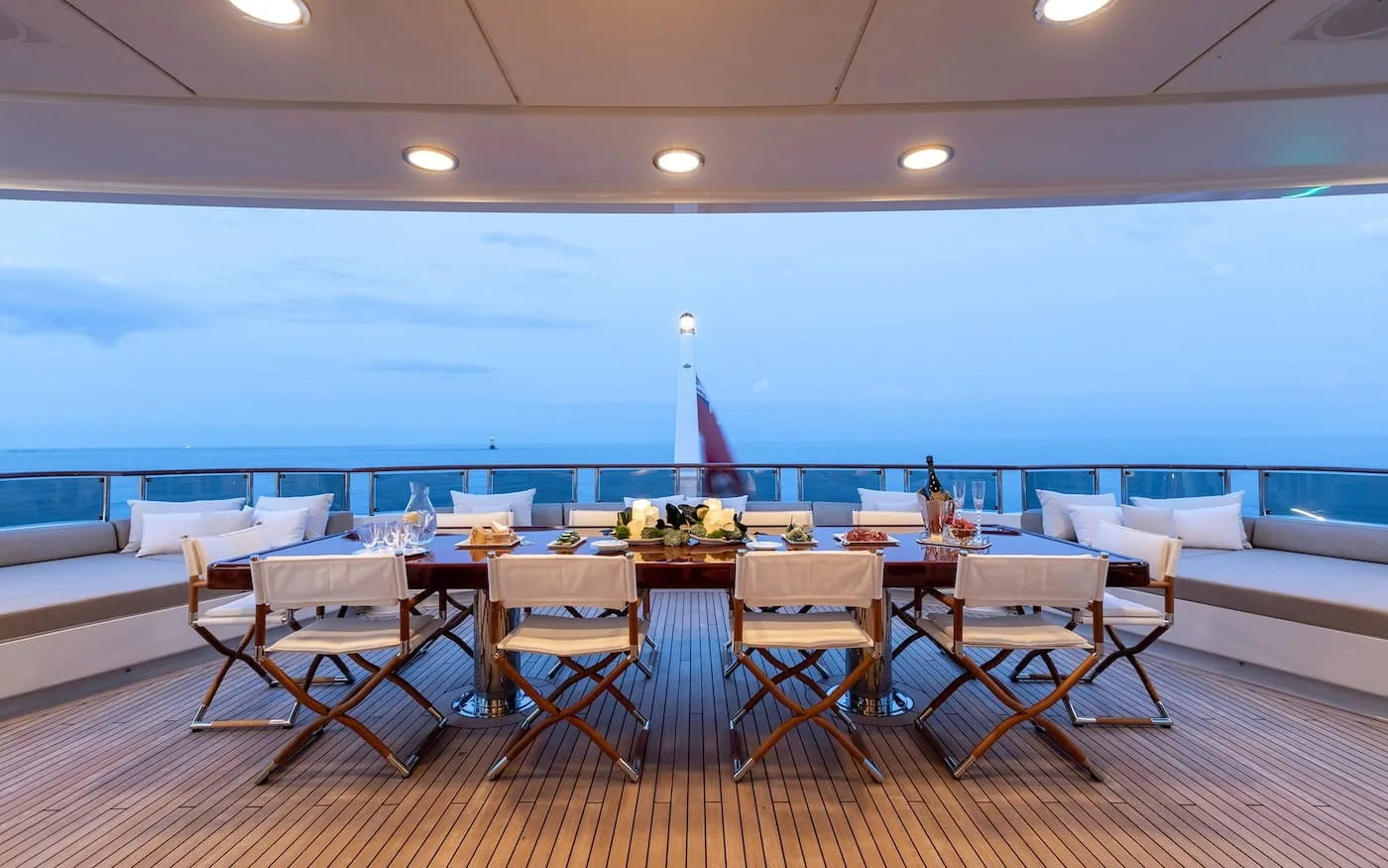 TREEHOUSE - photo 8 yacht charter Cannes