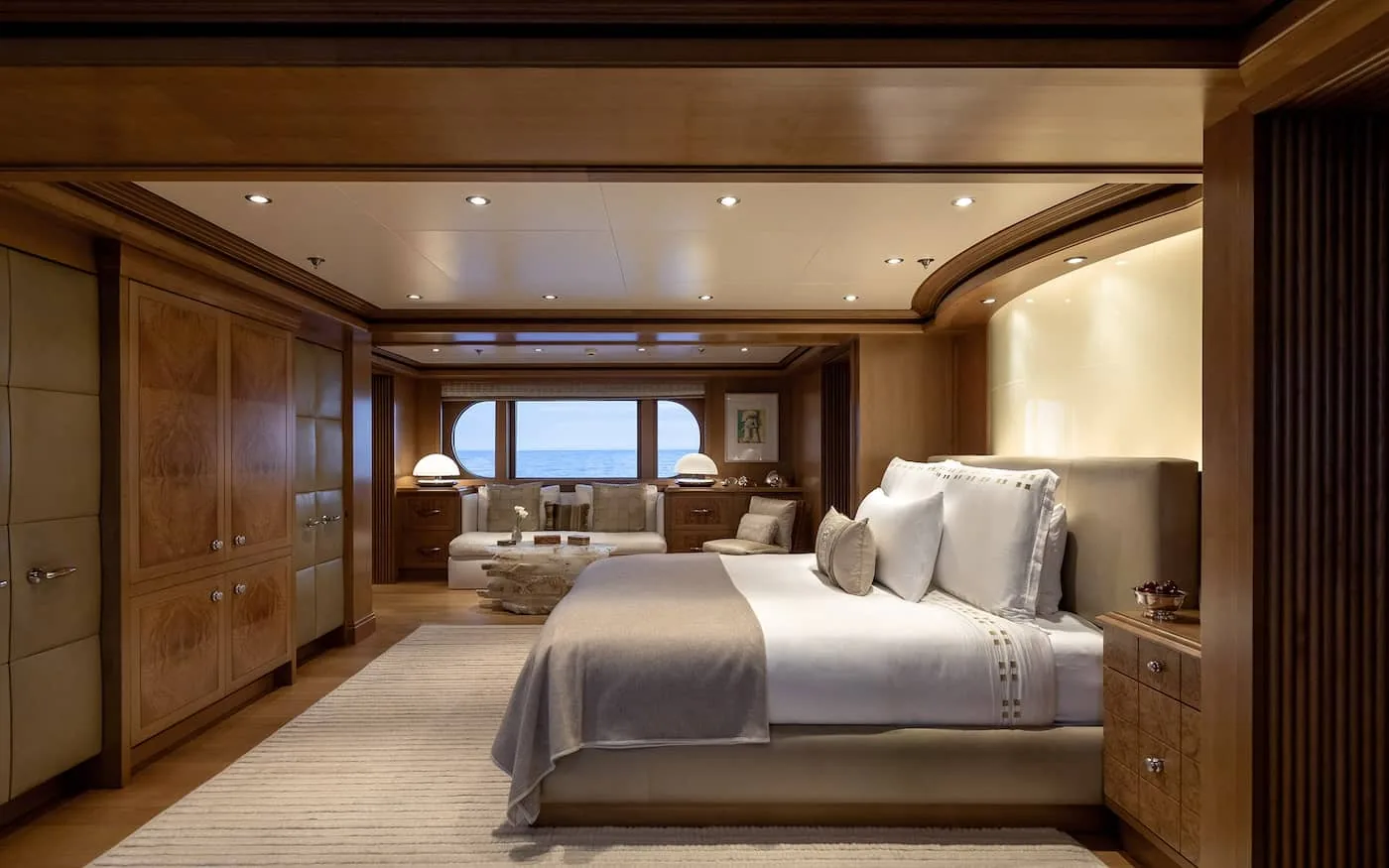 TREEHOUSE - photo 26 yacht charter Cannes