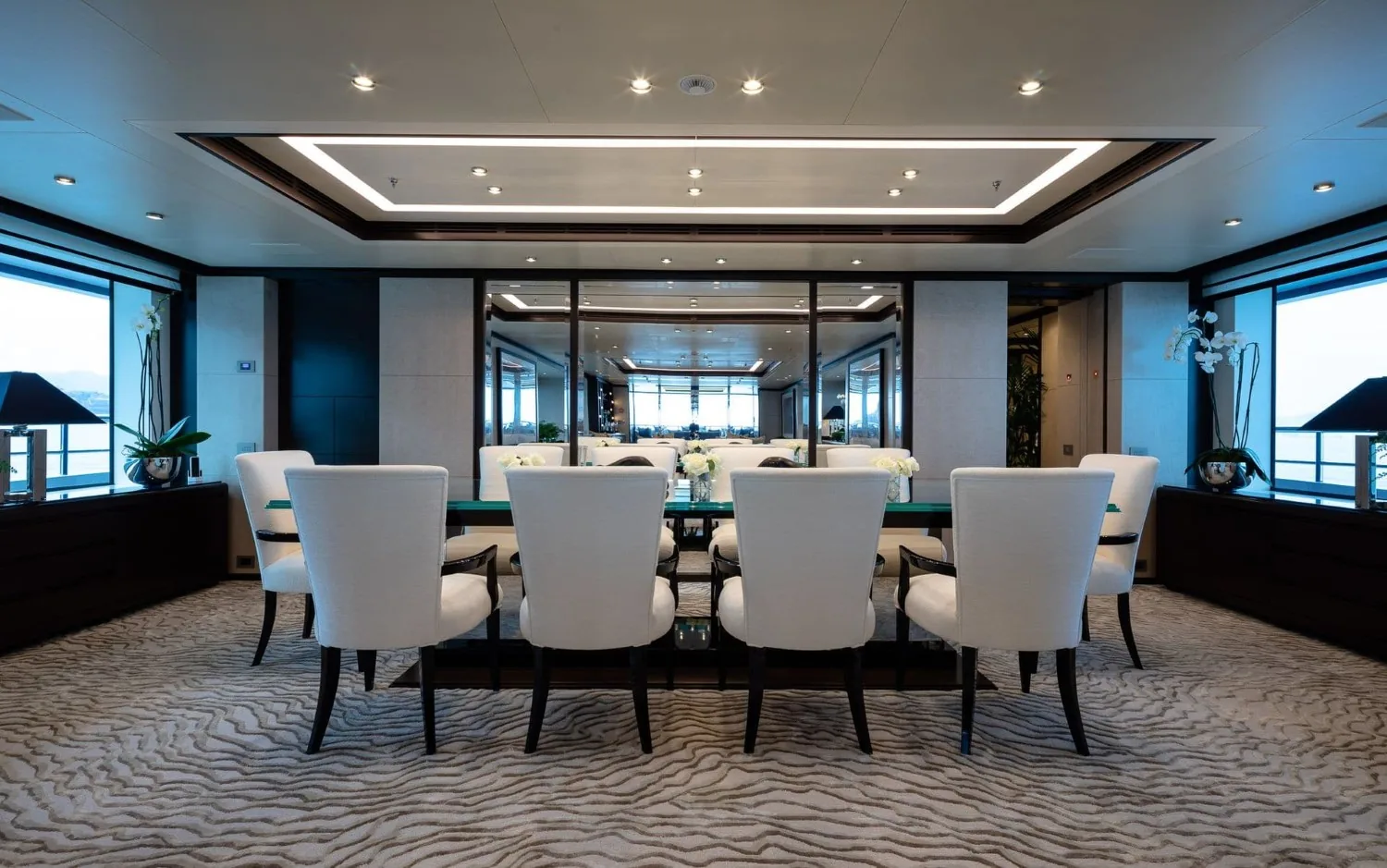TRIUMPH - photo 20 yacht charter Cannes