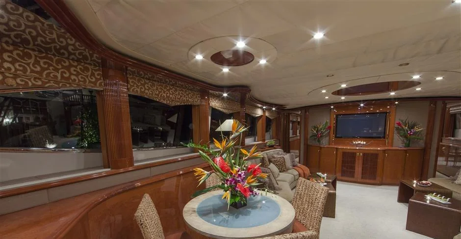 Troca One - photo 5 yacht charter Miami