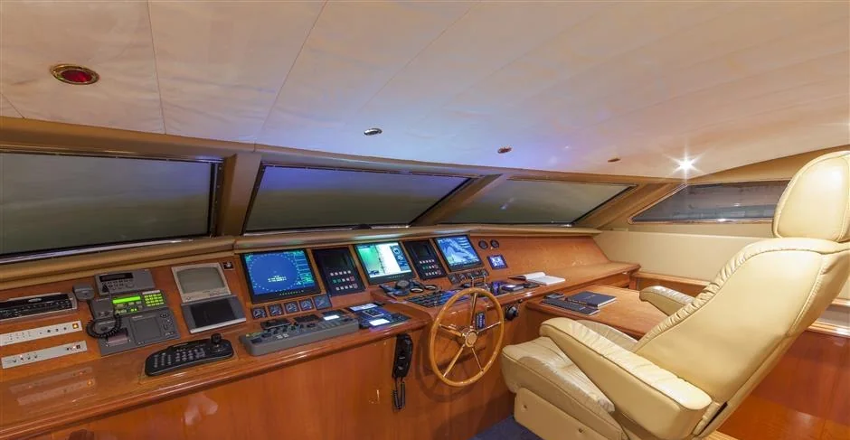 Troca One - photo 13 yacht charter Miami