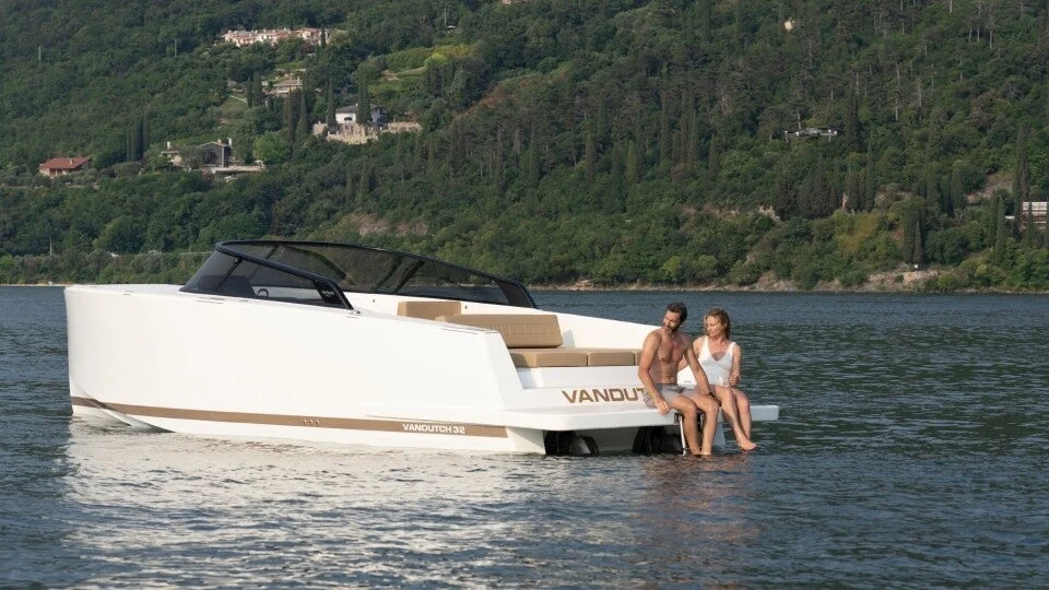 VanDutch 32 - photo 6 yacht charter Cannes