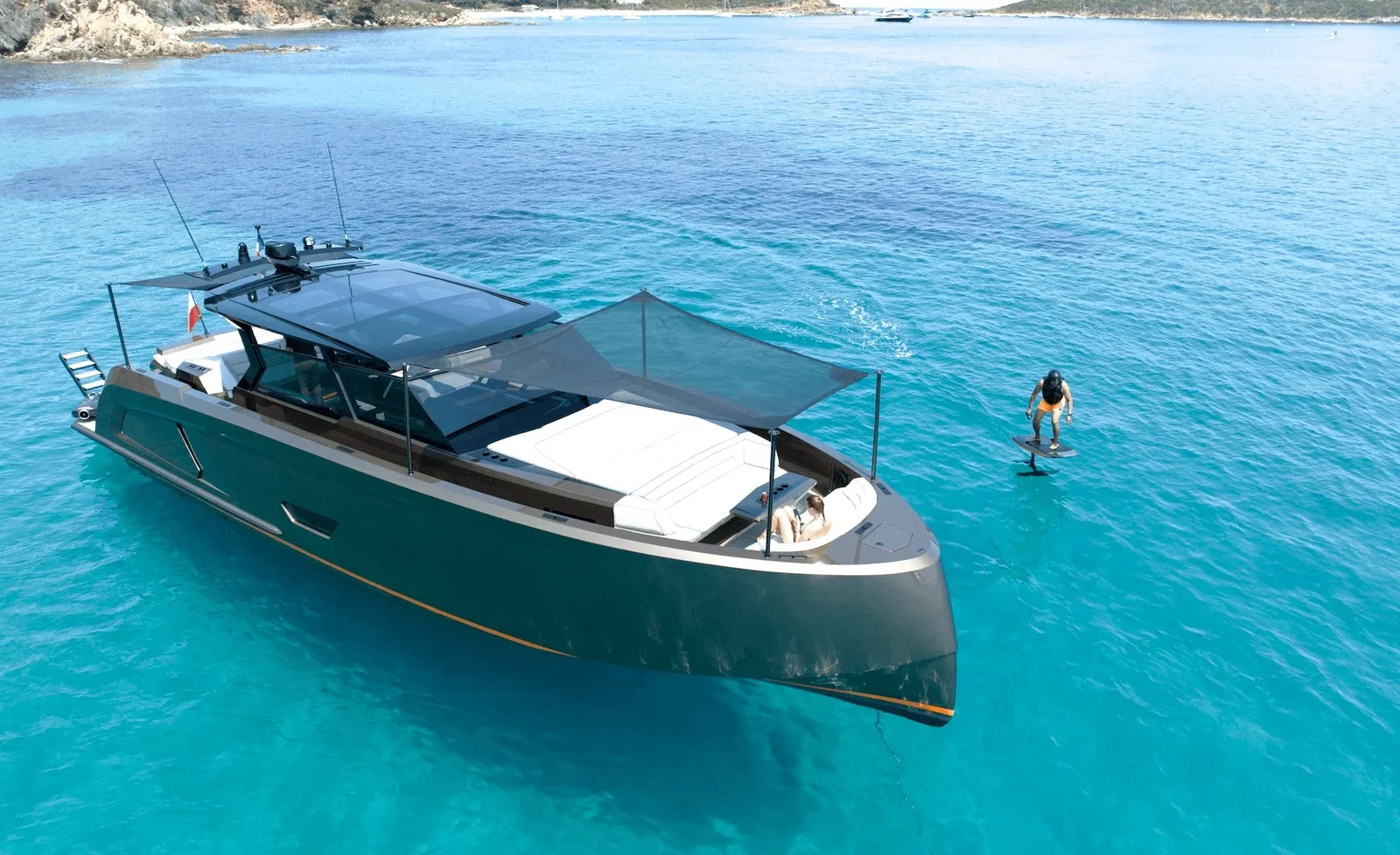 Vanquish VQ58 - photo 5 yacht charter Cannes