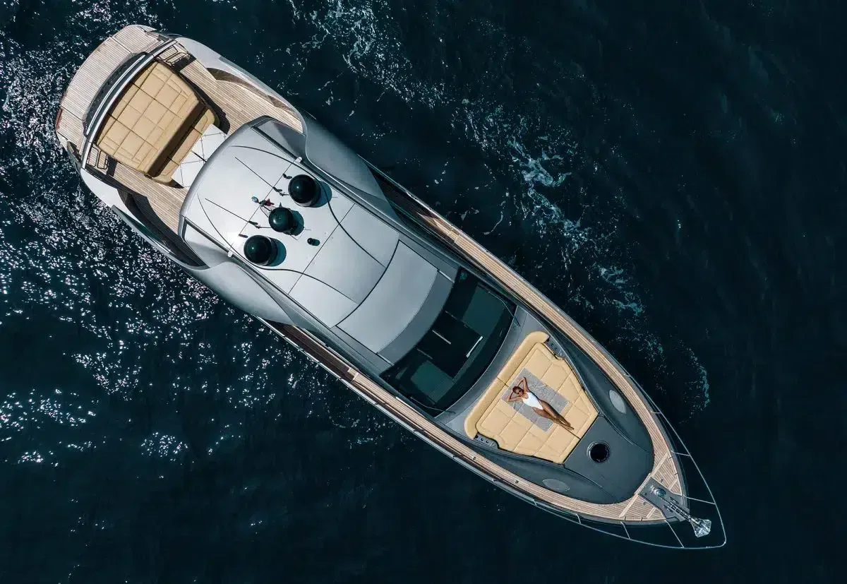 VELES - photo 2 yacht charter Cannes