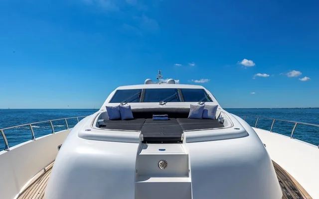 Venture - yacht charter Miami