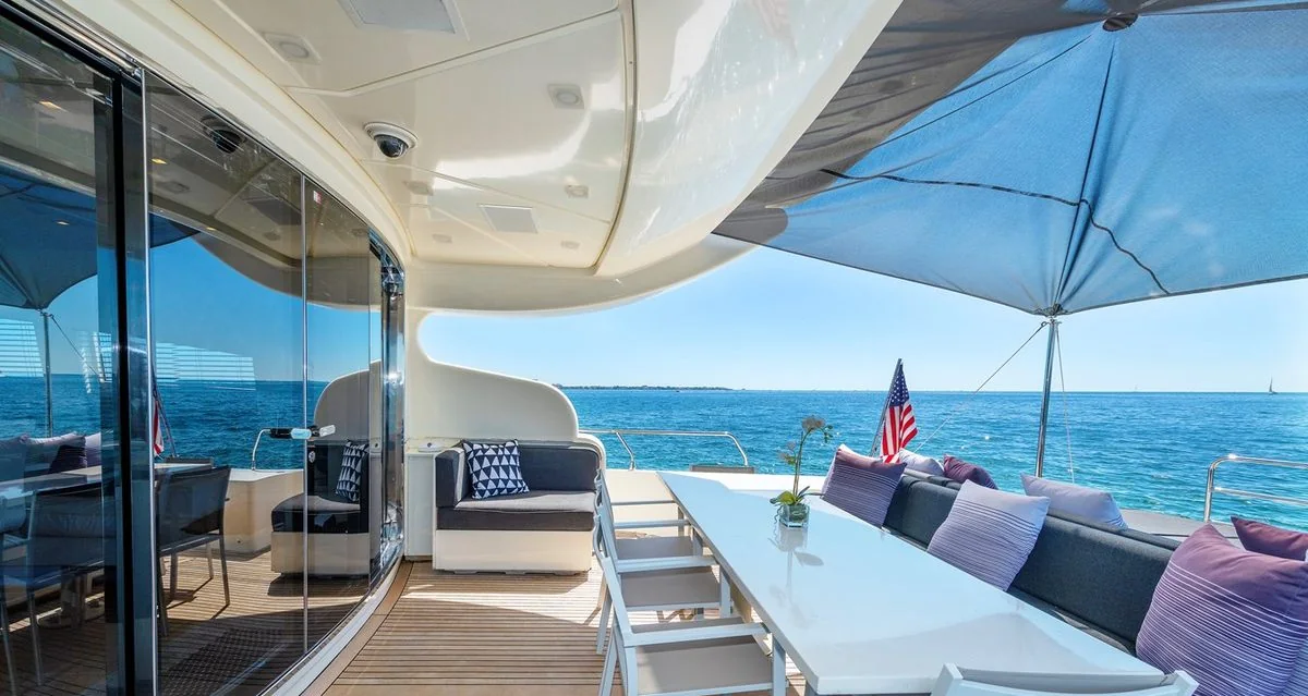 Venture - photo 3 yacht charter Miami