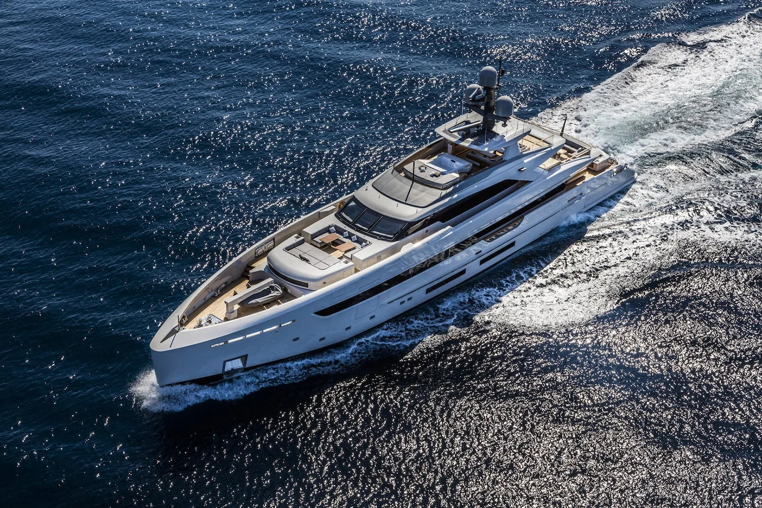 VERTIGE - photo 1 yacht charter Cannes