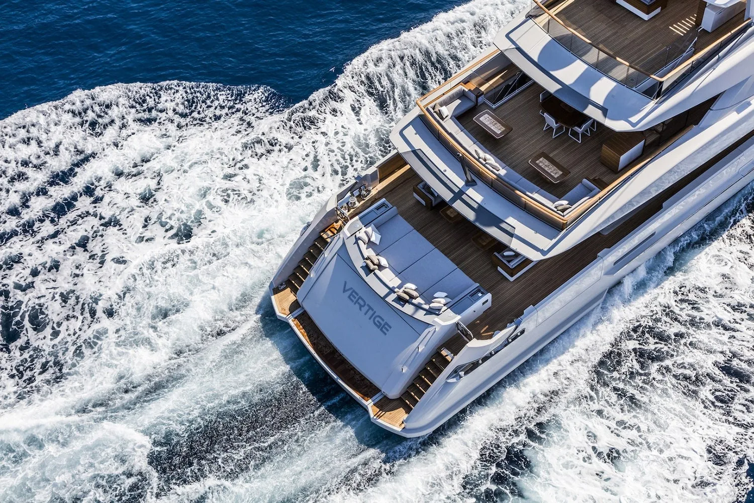 VERTIGE - photo 12 yacht charter Cannes