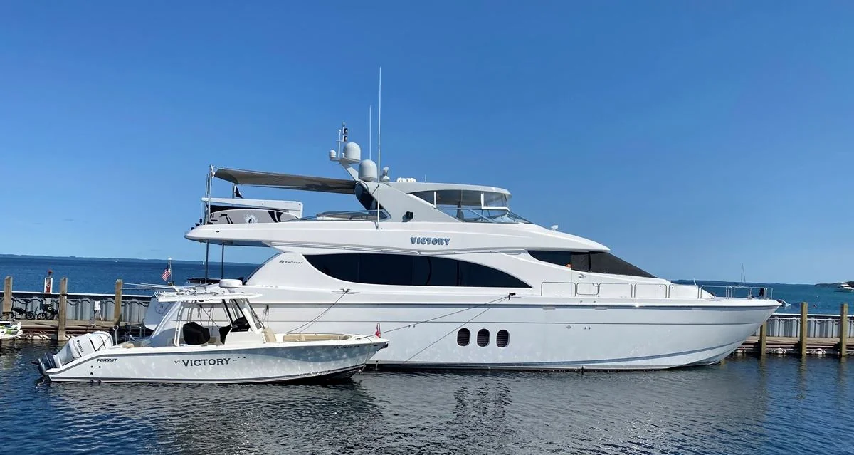 Victory - photo 1 yacht charter Miami