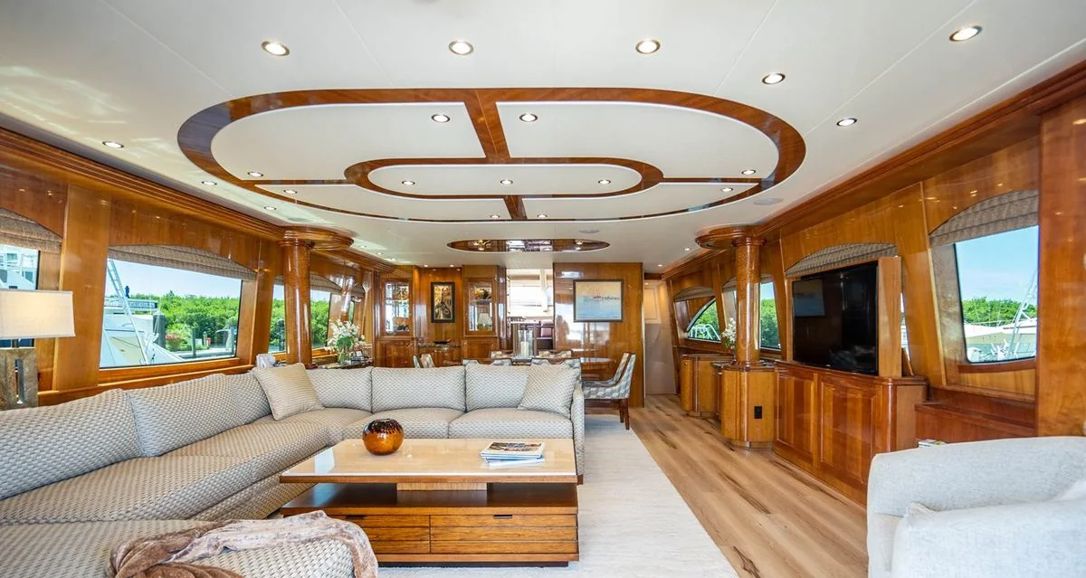 Victory - photo 2 yacht charter Miami
